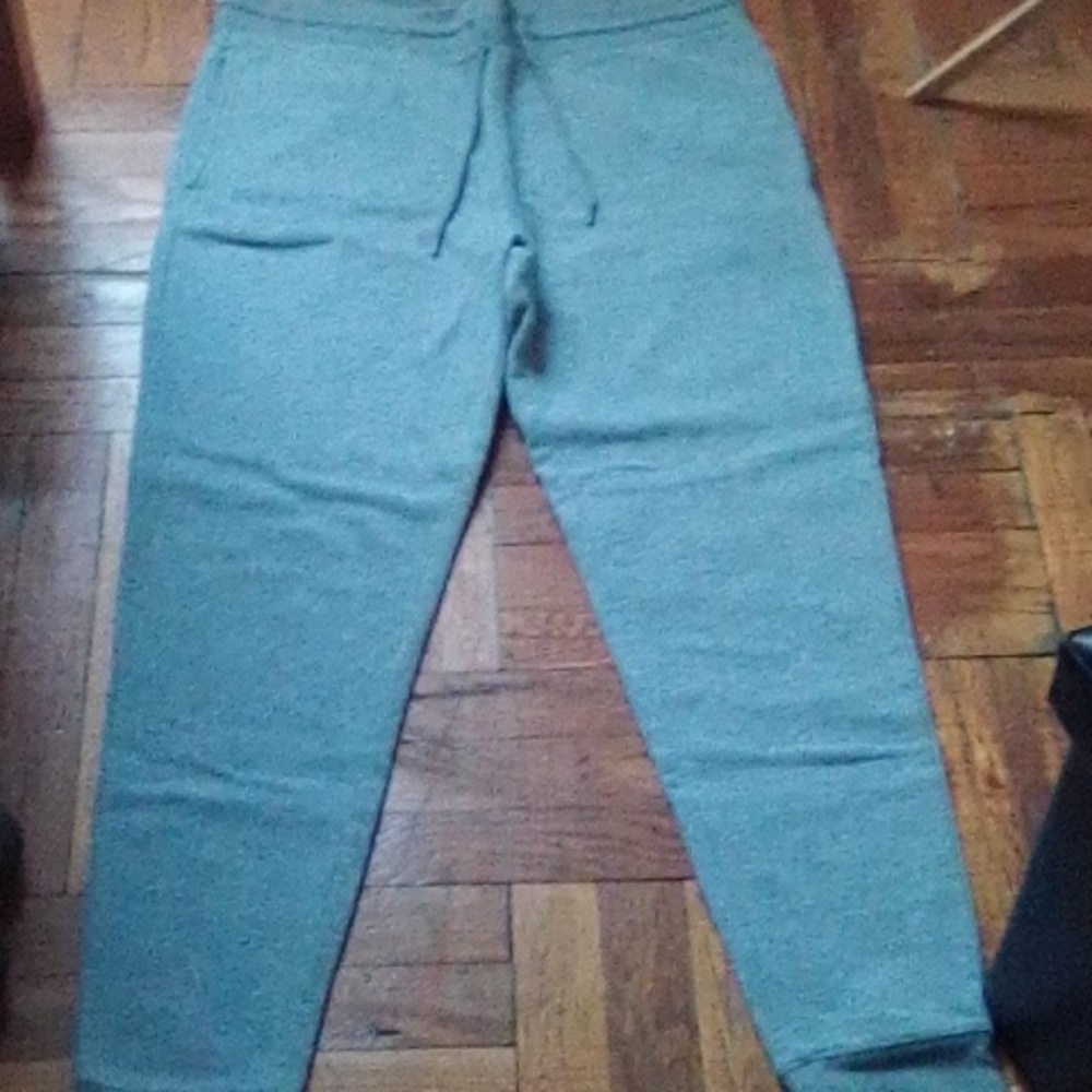 Men's Heather Gray sweatpants by Novam Urbem. Size 2X.